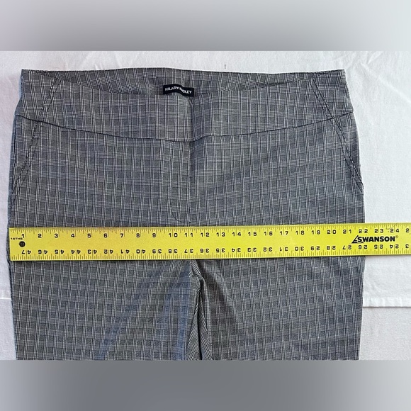 Hilary Radleyโ Glen Plaid Slim Fit Dress Pants - Womens 2X - Picture 10 of 12